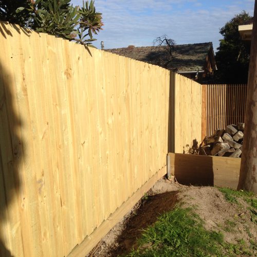 Treated Pine H3 Fence Package 1.95m with Redgum Posts I Got Wood